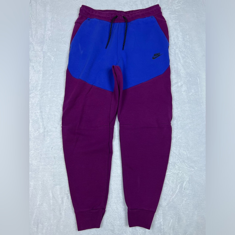 Nike Tech Fleece Sangria Sweatpants Medium